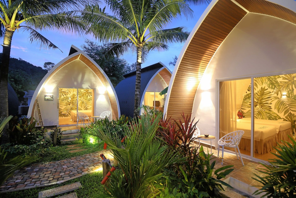 Eden Beach Resort By EHM in Koh Rong Sanloem