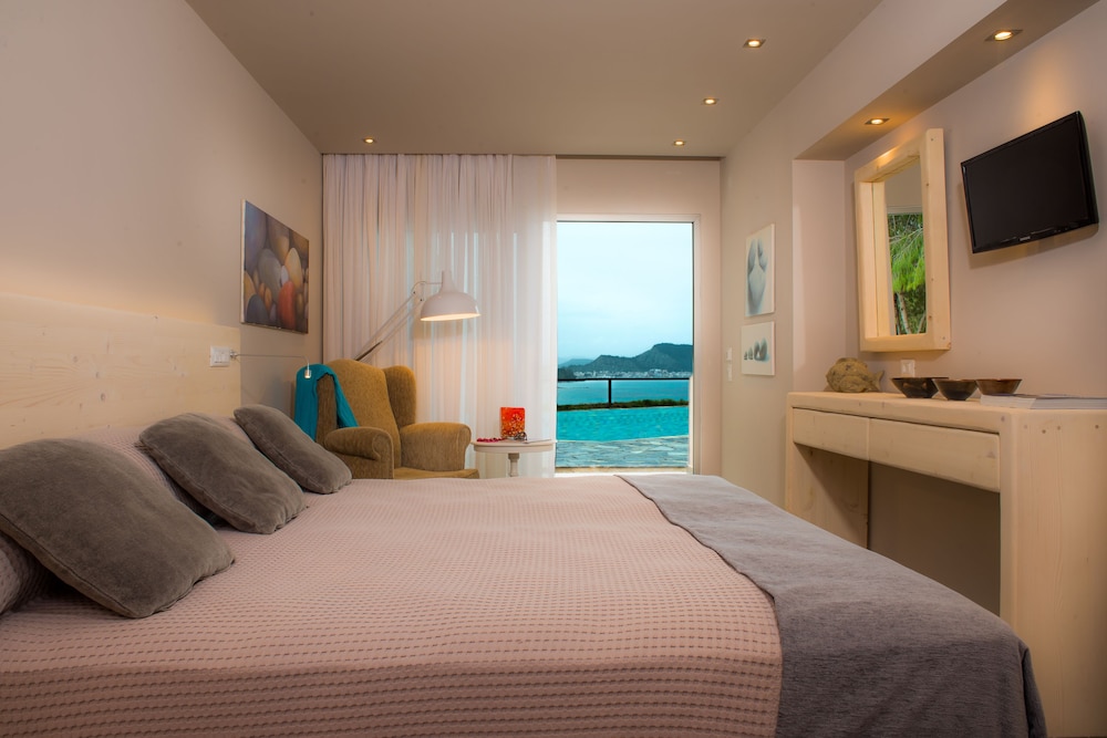 Ionian Hill Hotel 13/50