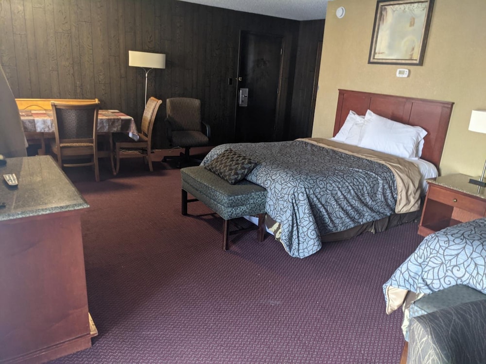 Cabana Inn 24/53