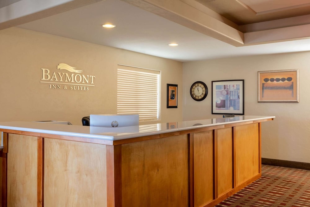 Baymont by Wyndham Spearfish 4/40