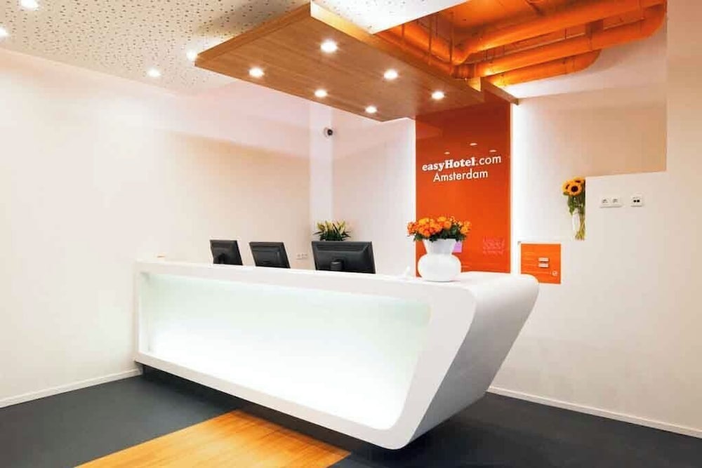 easyHotel Amsterdam City Centre 11/66
