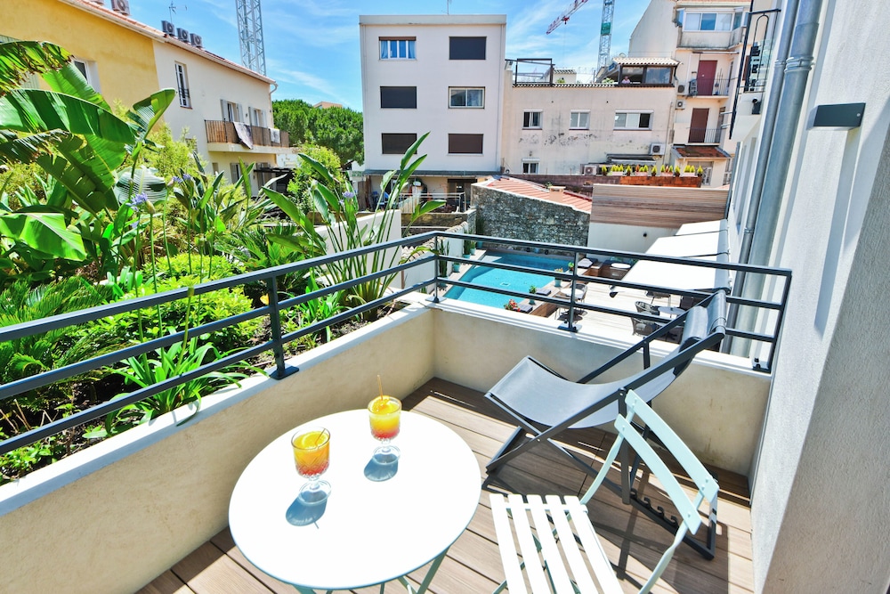 Hotel & Spa La Villa Port d Antibes 40/50