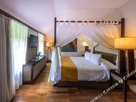 Club Med Cherating Beach 2/22