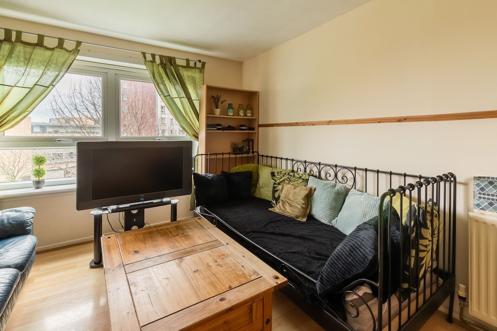 Aisha Apartment 23/50