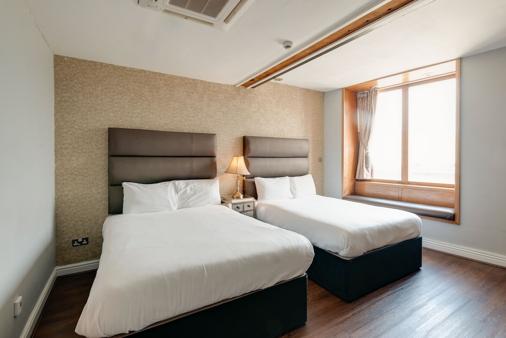 Signature Living Apart Hotel 16/57