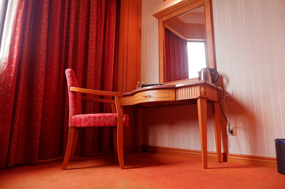 Parkview Hotel 19/50