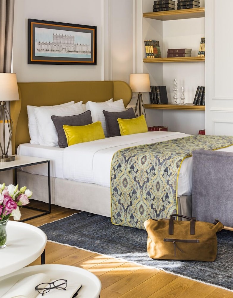 Nevv Bosphorus Hotel & Suites 10/68