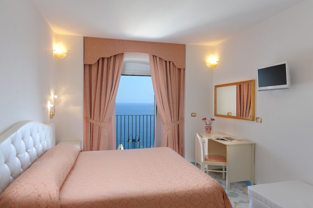 Hotel Villa Maria Pia 18/73