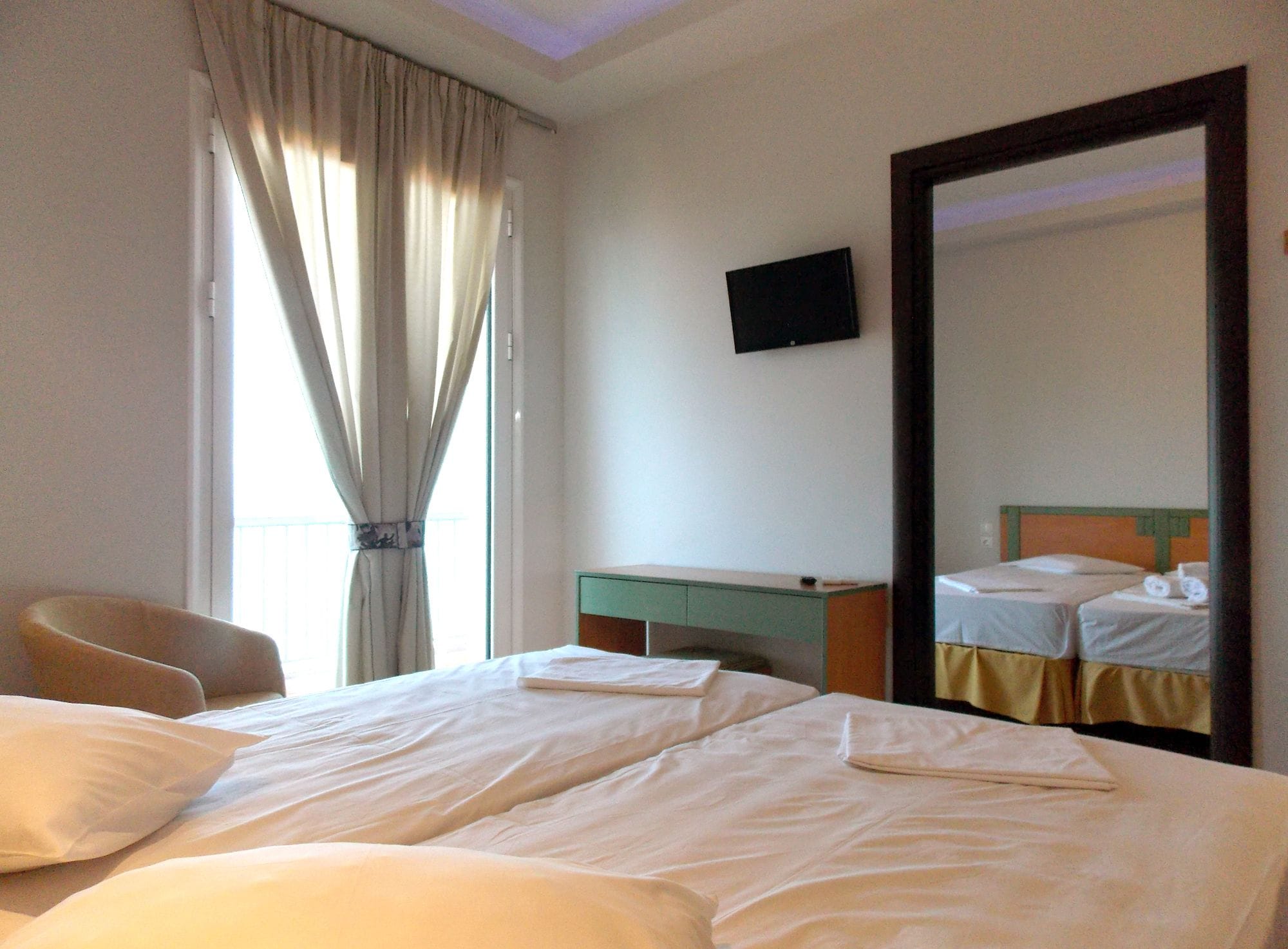 ROOM, QUADRUPLE, SEA VIEW