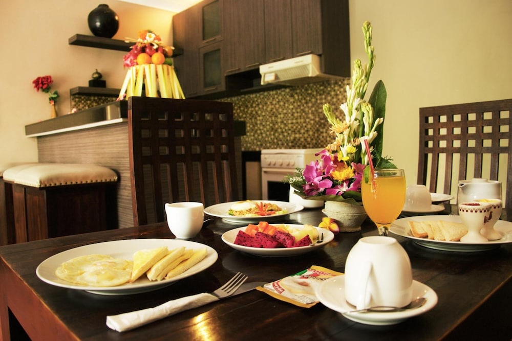 SINDHU MERTHA SUITE 42/49