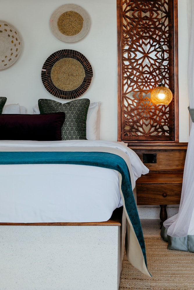 LUX* Marijani Zanzibar 25/65