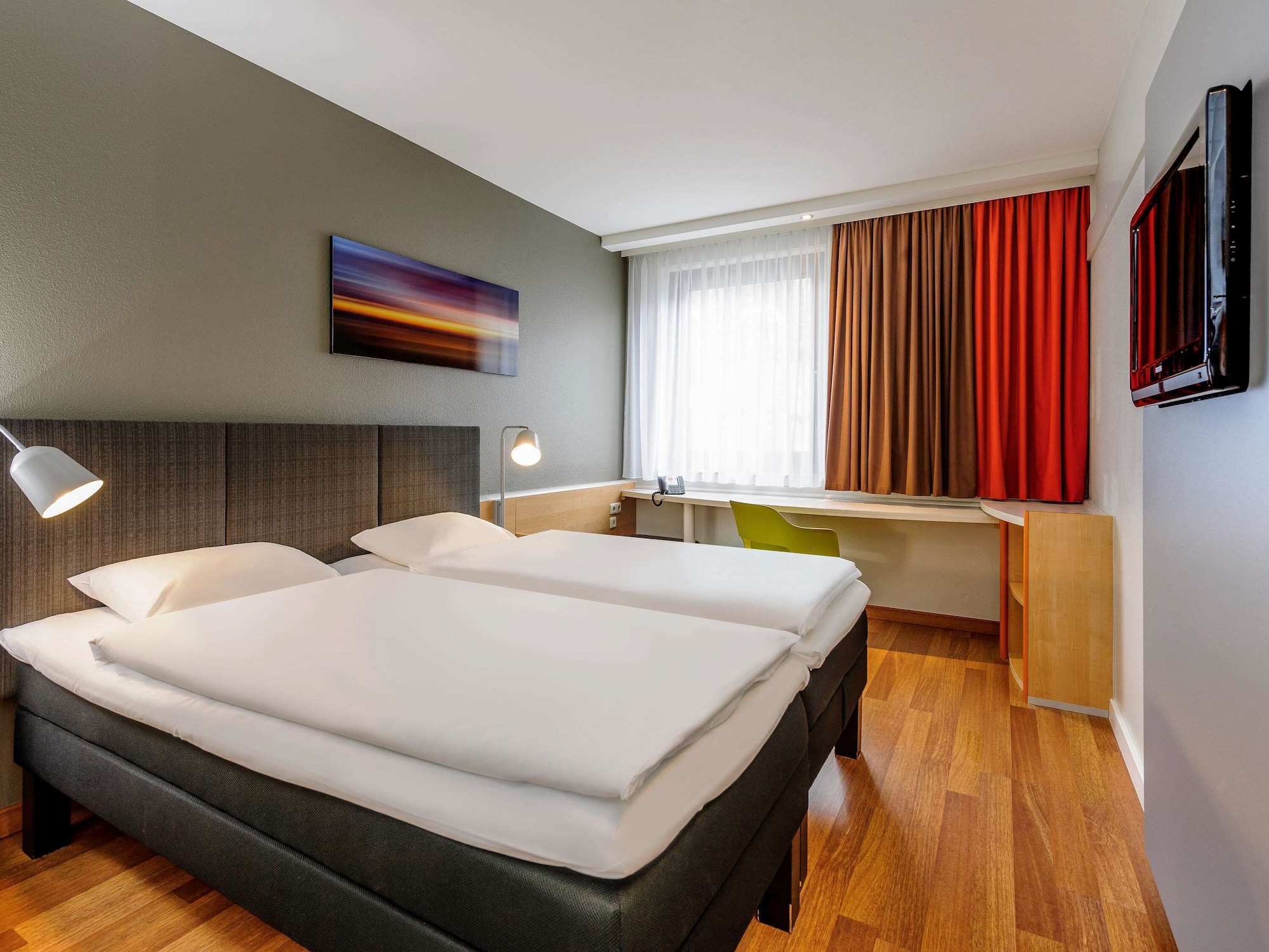 STANDARD, TWIN BEDS