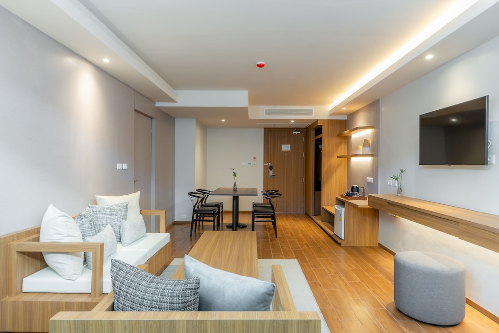 Shambhala Hotel Pattaya 35/49
