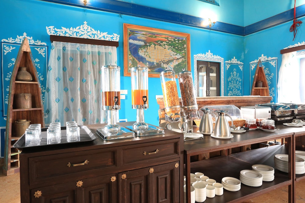 Bloom Boutique Udaipur (Lake Pichola) 35/50