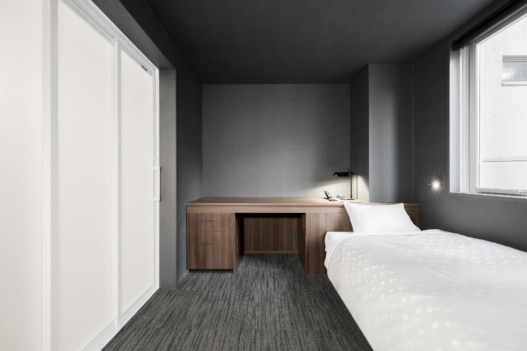 SUPERIOR, DOUBLE BED