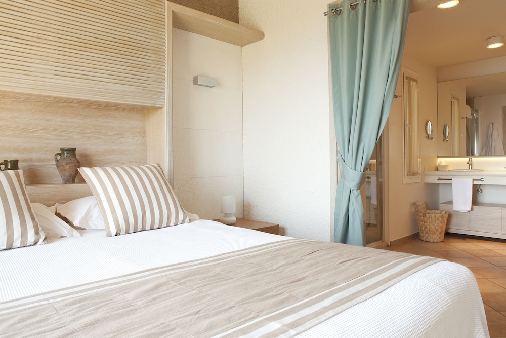 2 BEDROOMS, LUXURY, VILLA, SEA VIEW, PRIVATE POOL