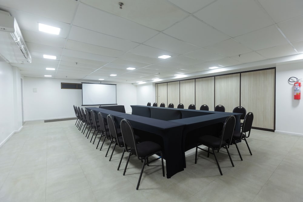 Ritz Suites Grand Hotel Boutique 57/62