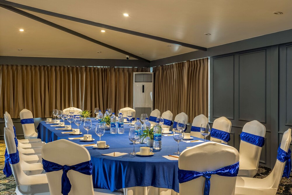 Sarovar Portico Srinagar 52/54