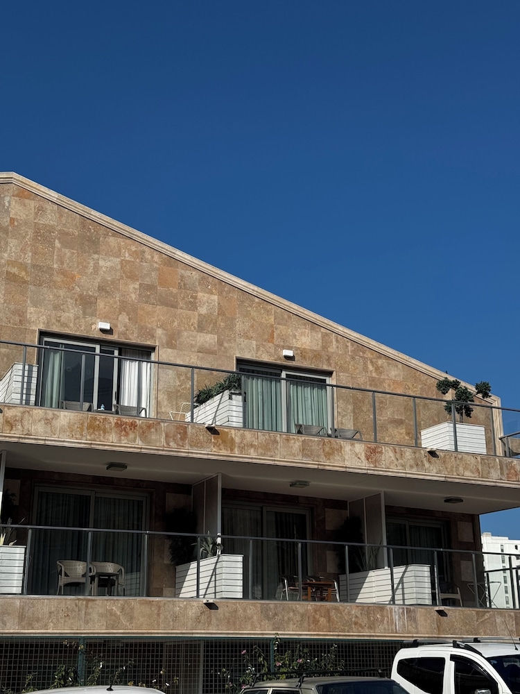 Charisma de Luxe Hotel in KUSADASI