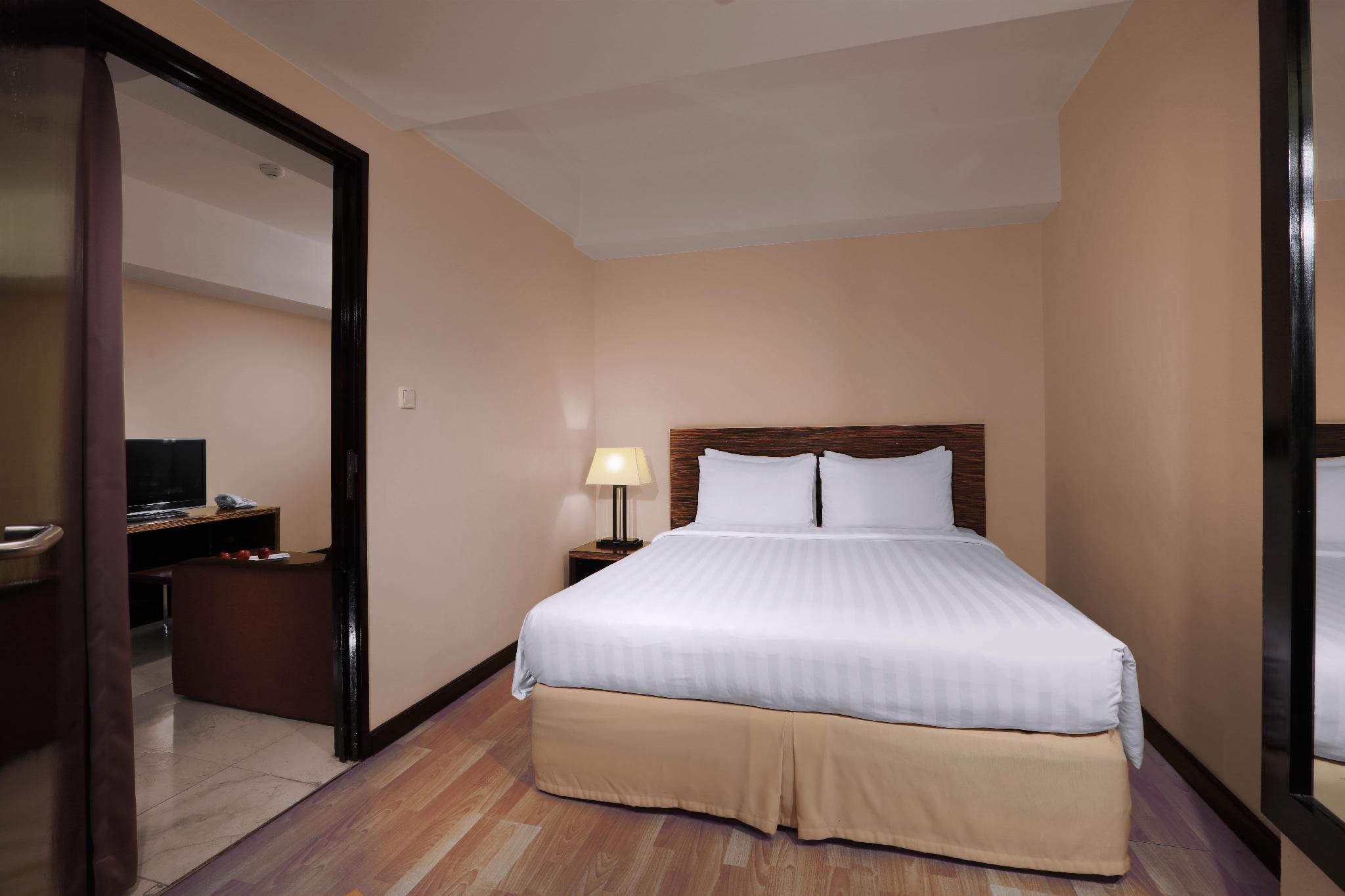 2 Bedrooms, Condotel, 1 Queen and 1 Single Bed