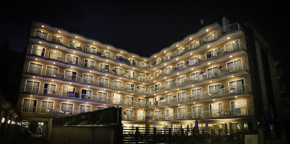 Volga Hotel 2/70