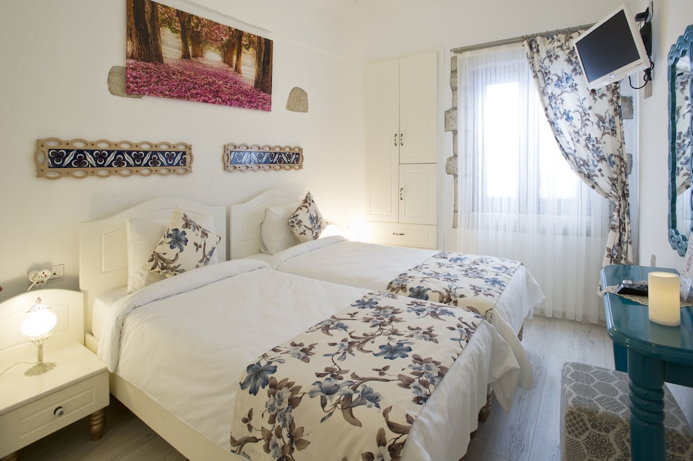 Lodos Butik Otel 10/22