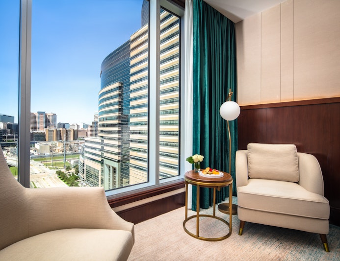 Blossom Hotel Houston, Curio Collection by Hilton 19/36