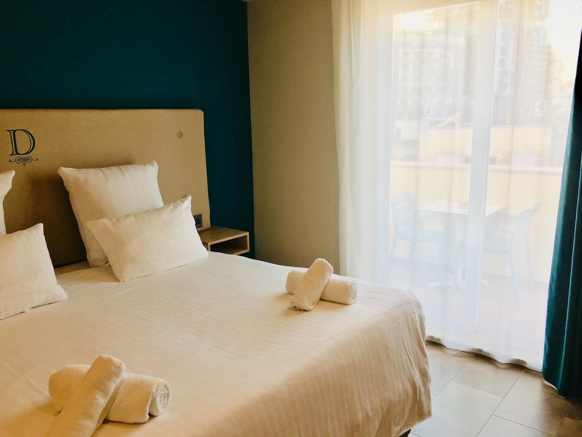 Design, Double or Twin Bed, Balcony