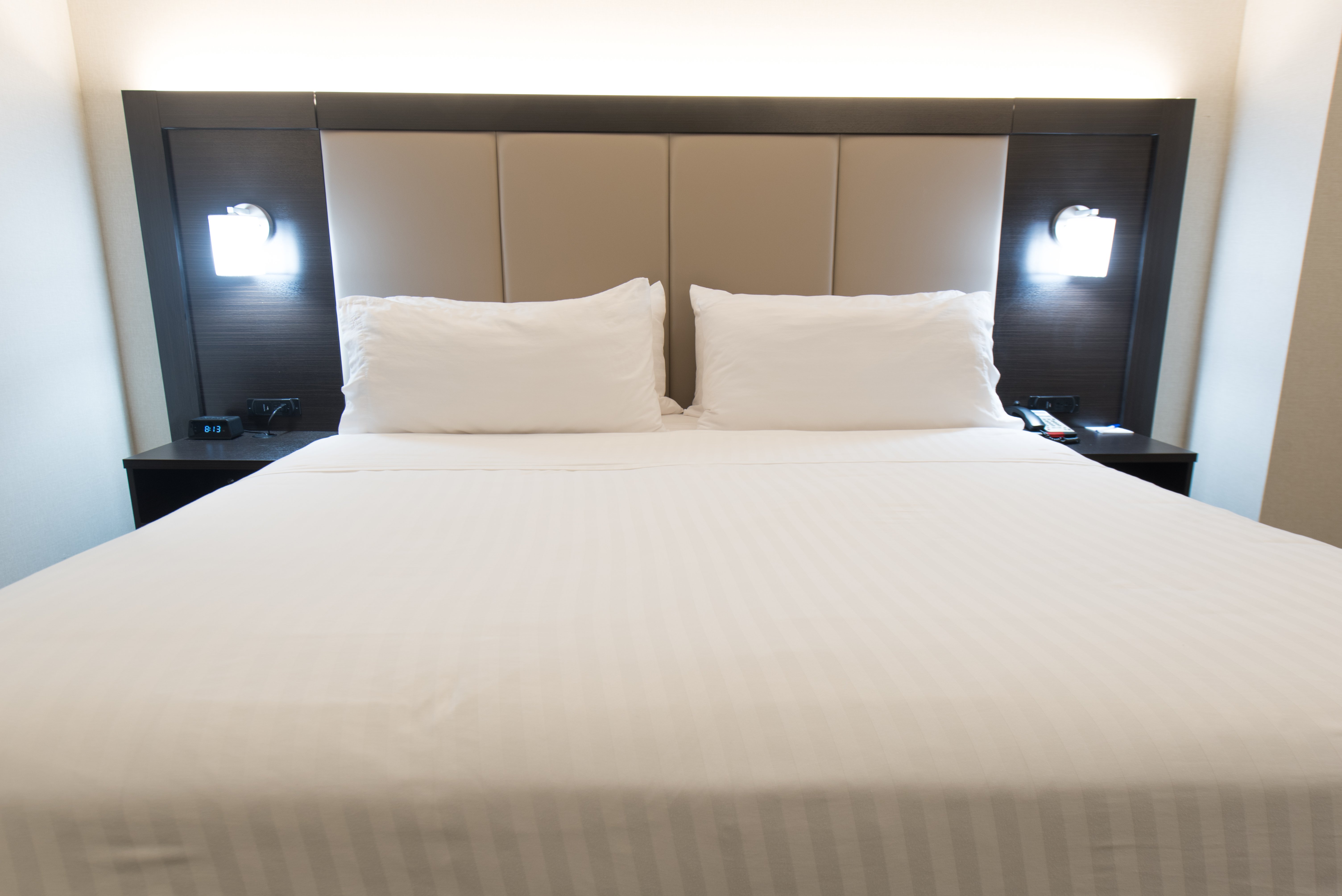 Holiday Inn Express & Suites North East (Erie I-90 Exit 41) 32/60