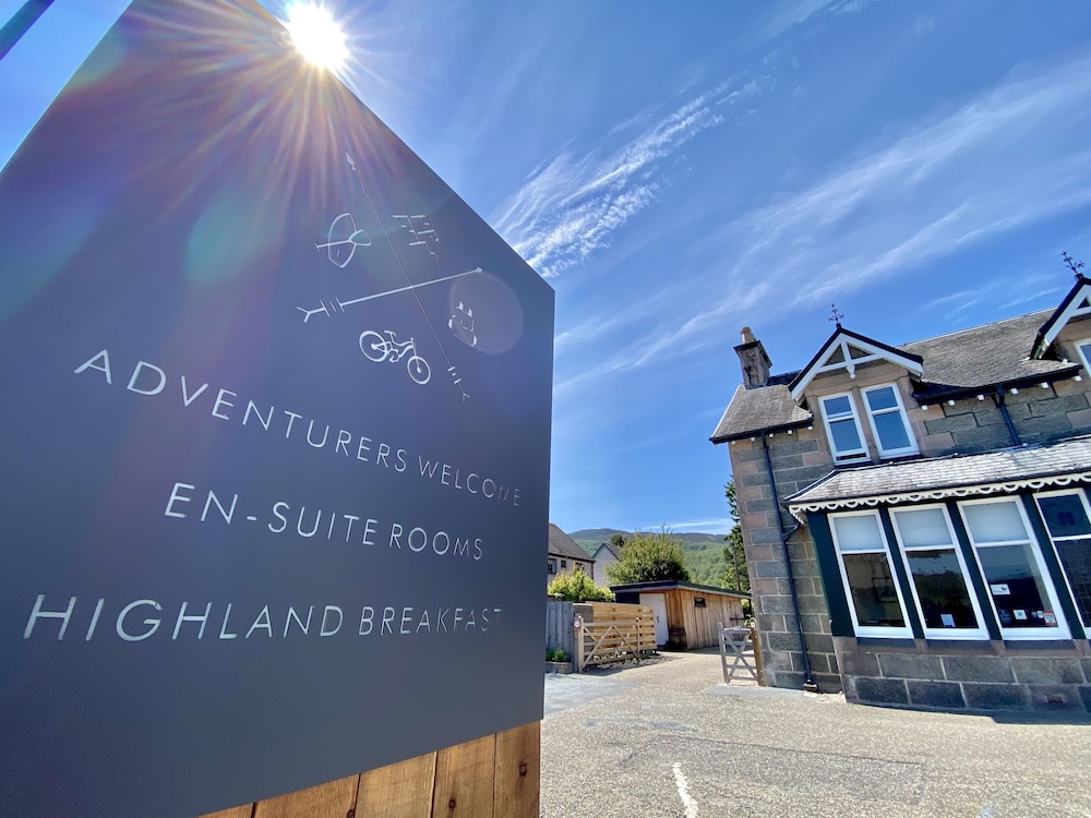 Ravenscraig Guest House B&B 3/50