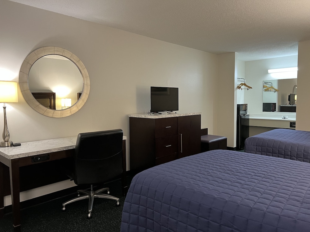 Garden Inn & Suites 25/53