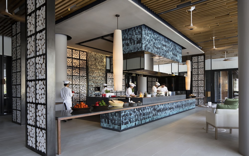 PARK HYATT SANYA SUNNY BAY RESORT 13/71