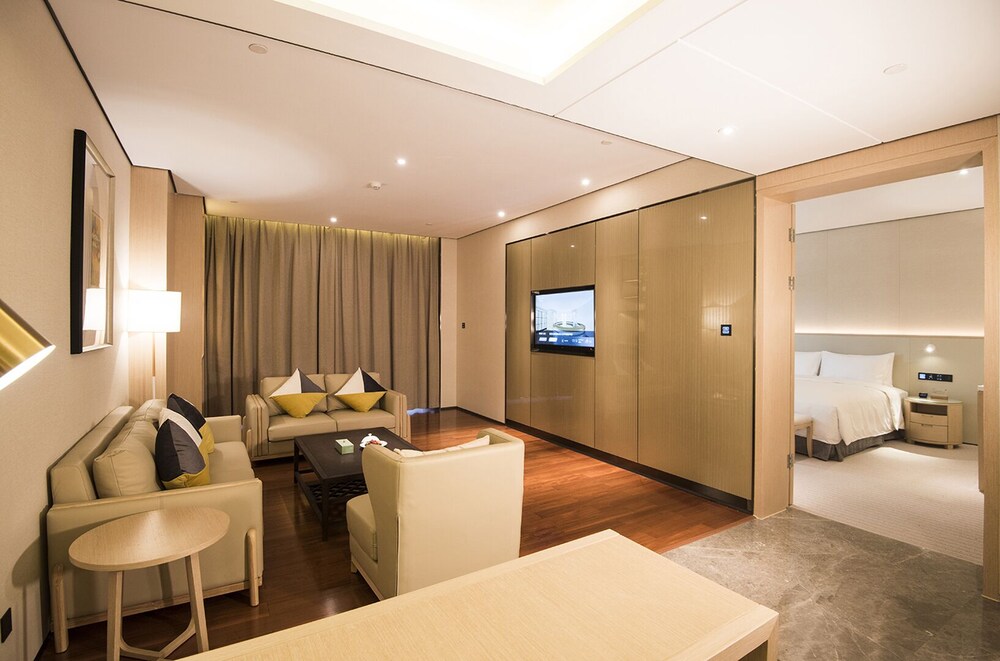 Foshan Virtuous World Hotel 18/26