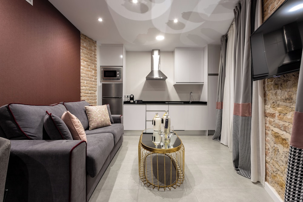 Bibo Suites Plaza Nueva 32/48