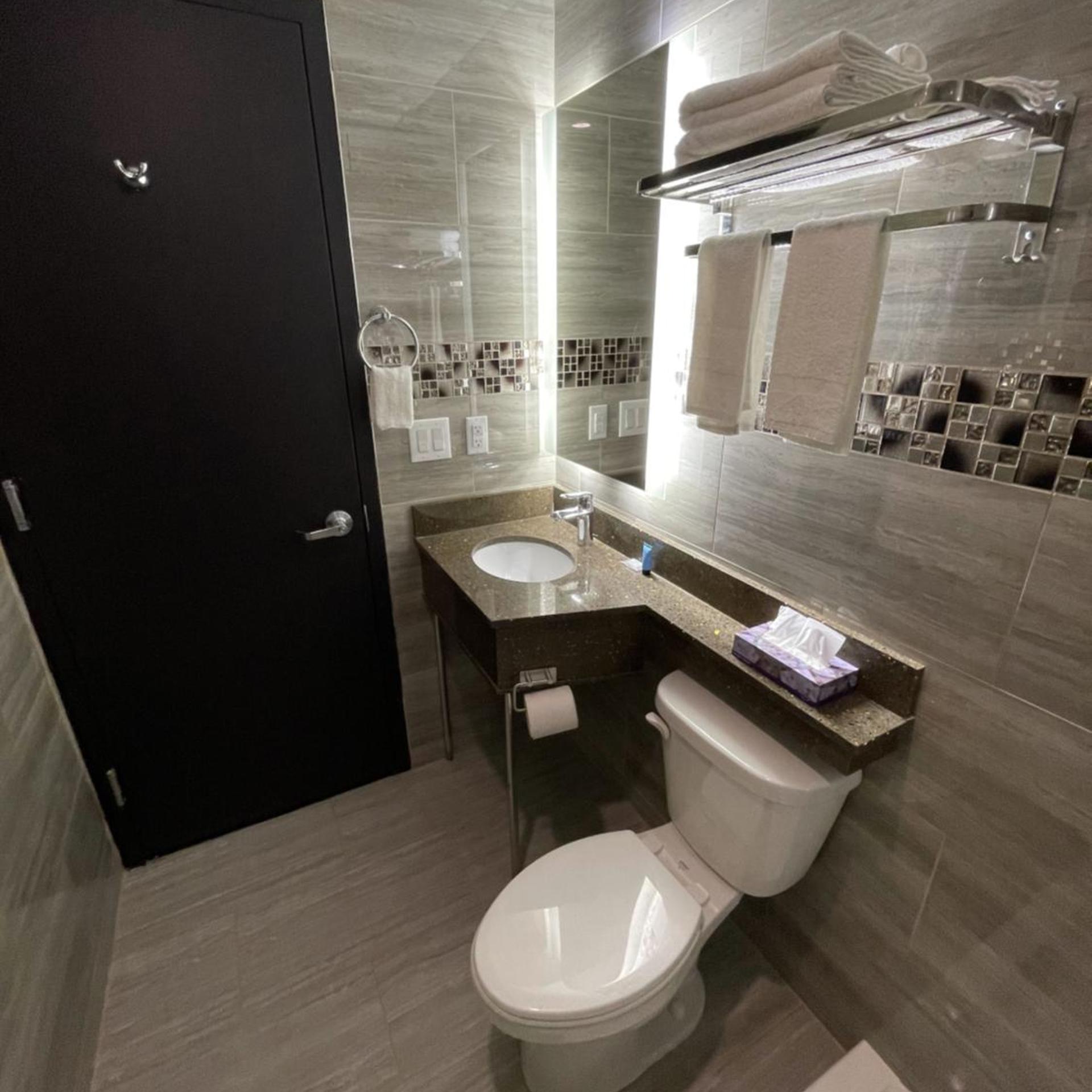 Hotel 369 Brooklyn 17/19