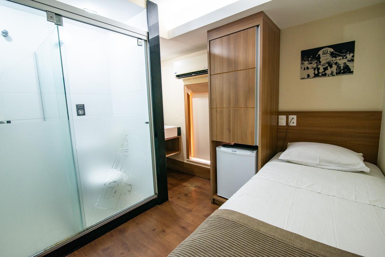Standard, Single, Street View