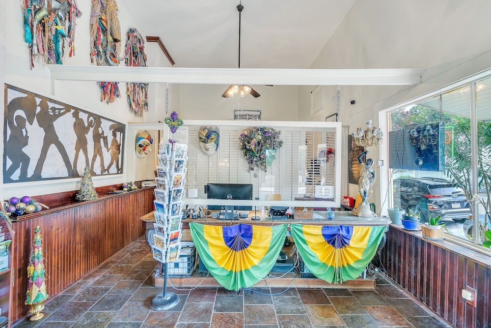 Historic Mardi Gras Inn 9/50