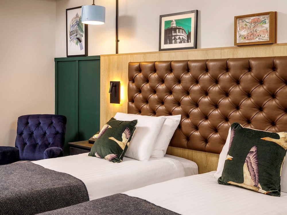 Mercure Oxford Hawkwell House Hotel 13/63