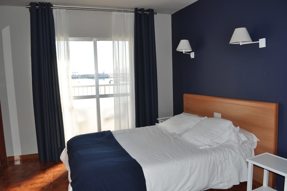 Hotel O Son Do Mar 16/56