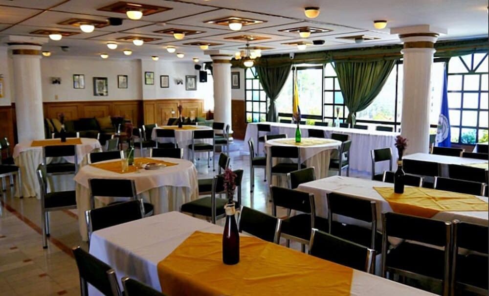 restaurant-cafeteria