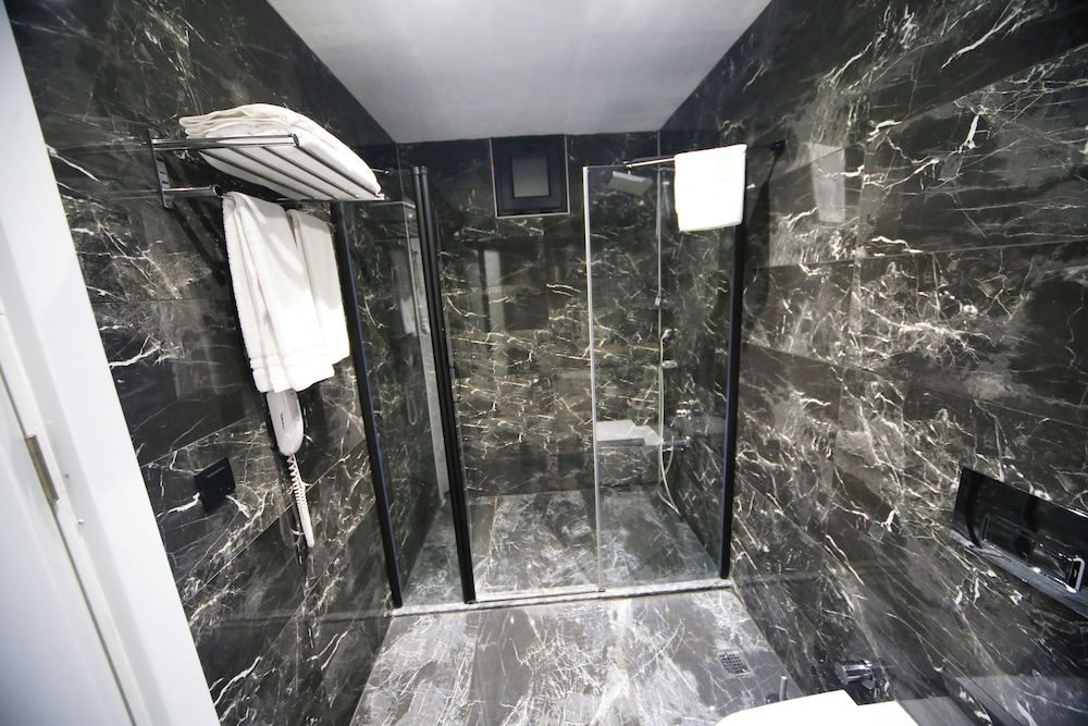SAPANCA ALFA SUITES & SPA 37/67