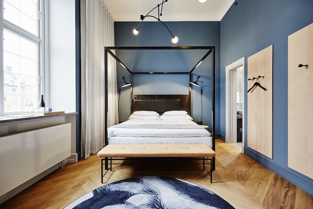 Nobis Copenhagen 16/56