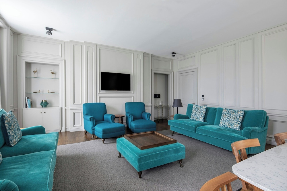 The Edinburgh Grand 27/50