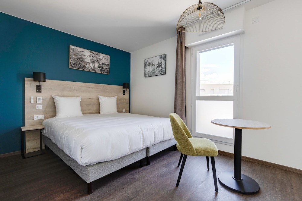 All Suites Appart Hotel Palaiseau - Massy TGV 14/41