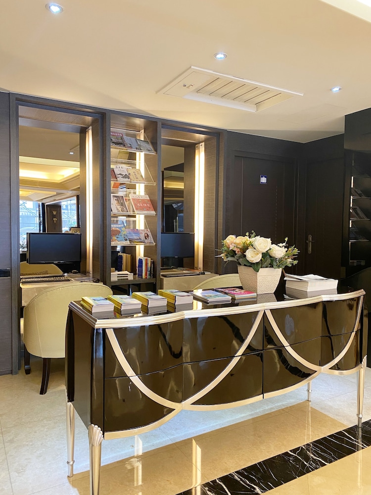 Felicity Business Hotel 52/55