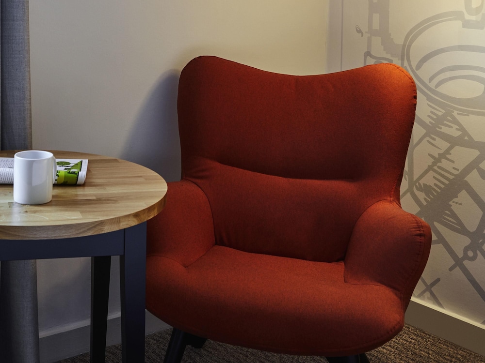 Mercure Birmingham West Hotel 30/63
