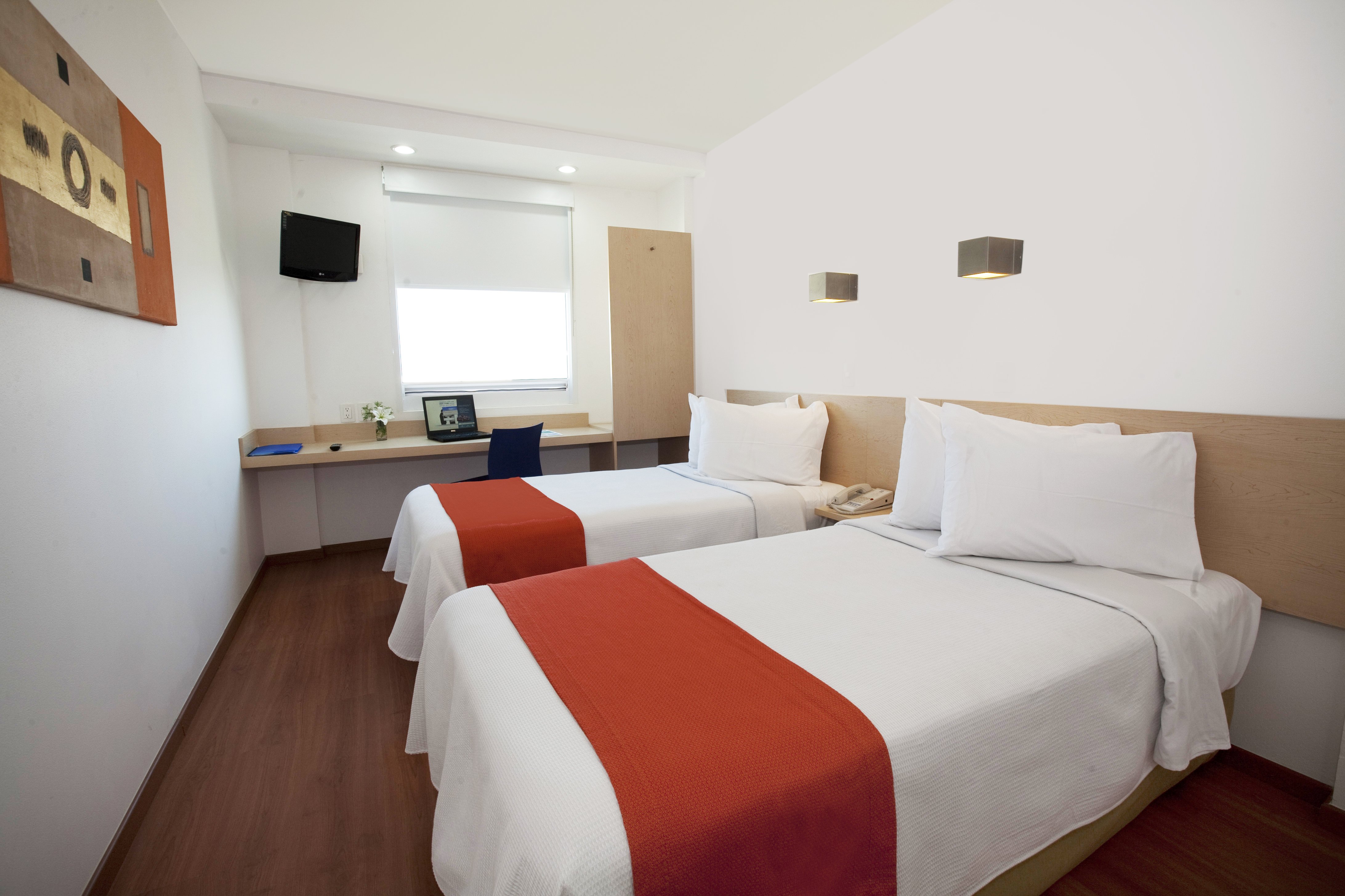 Superior, Twin Beds