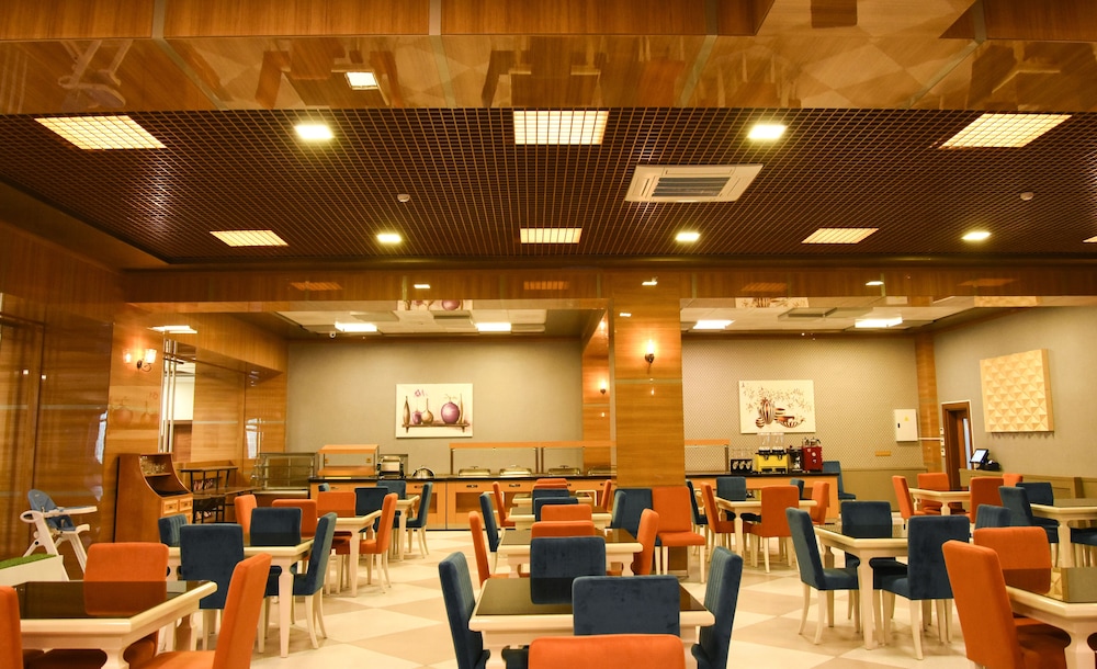 Nakhchivan Palace Hotel 22/25