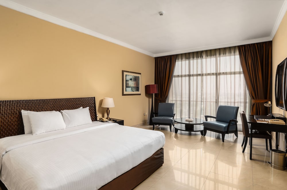 Oryx Hotel 12/67