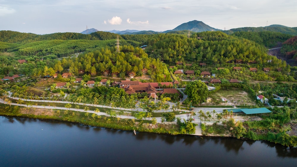 Sankofa Village Hill Resort And Spa 32/41